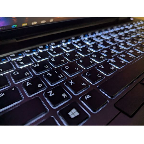 Мобільна робоча станція Б/В Refurb. Dell Precision 7540 15,6" i7-9850H 32/512GB SSD RTX 3000 6GB + UHD 630 Sh579 фото