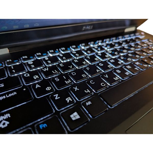 Ноутбук Dell Latitude E7270 12,5" Б/У Refurb. i5-6300U 8/240GB SSD HD Graphics U2341 фото